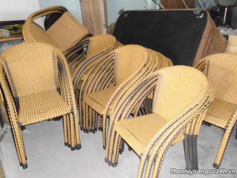 Thanh lý ghế cafe giả mây mới 95%