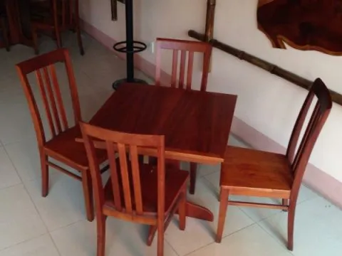 thanh lý bộ bàn ghế nhà hàng cao cấp