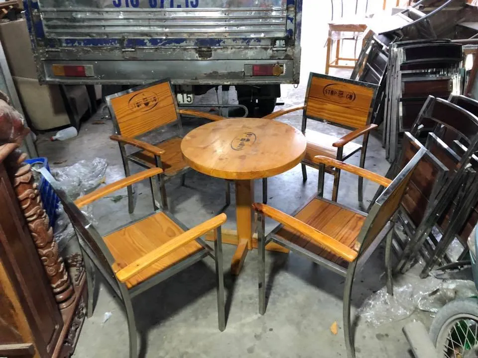 Bàn ghế cafe gỗ