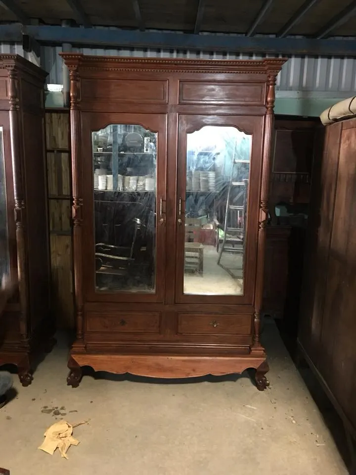 Tủ quần áo gỗ hương
