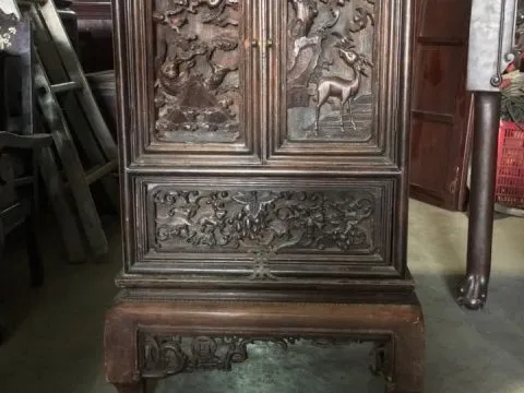 Mua tủ gỗ cũ
