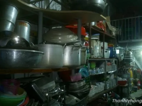 chén dĩa nhà hàng