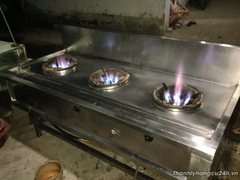 bếp ba họng nhà hàng