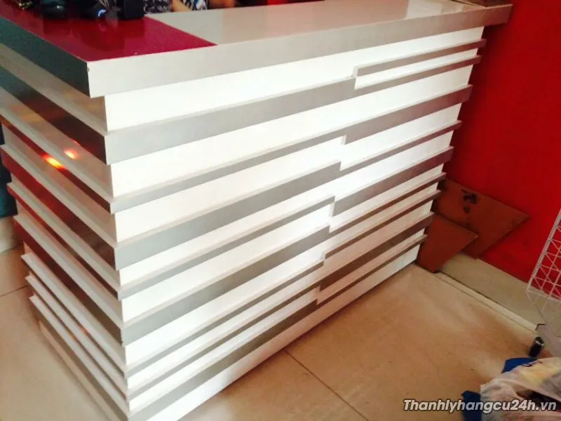 Thanh lý quầy bar gỗ