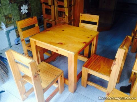 bàn ghế cafe gỗ thông