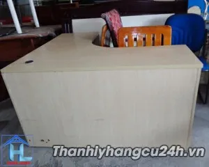 Thanh lý bàn nhân viên