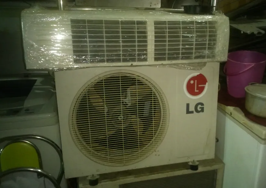 Thanh lý máy lạnh LG 1,5hp và 2.0hp