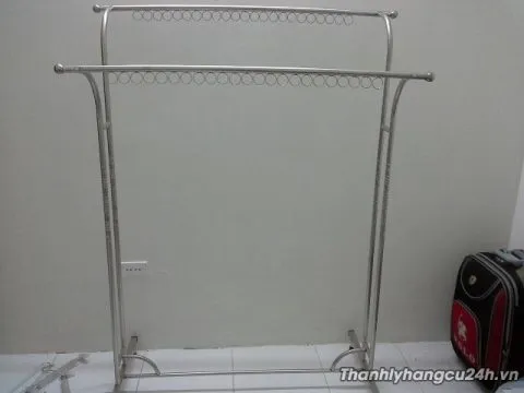 giá treo quần áo