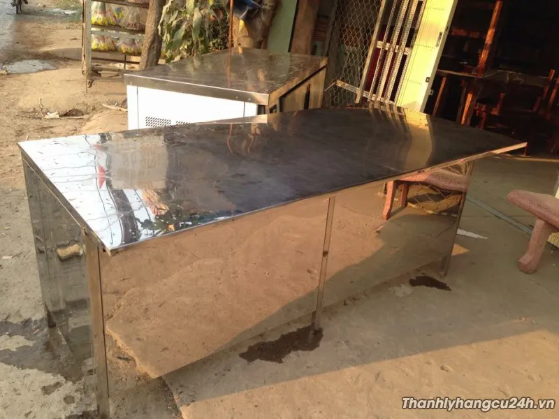 bàn sơ chế thực phẩm