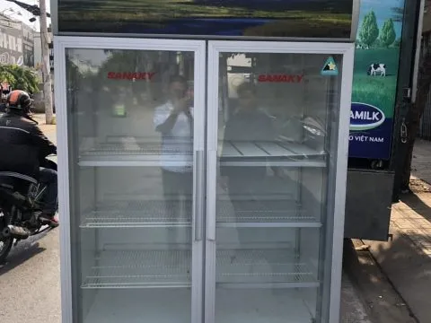 Tủ mát nhà hàng