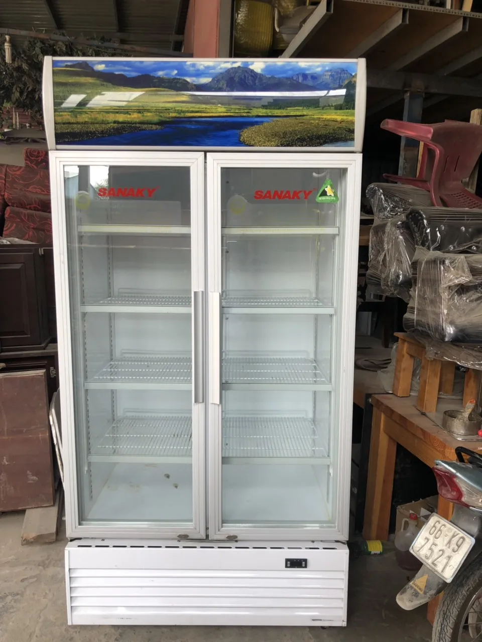 Thanh lý tủ mát okiwi