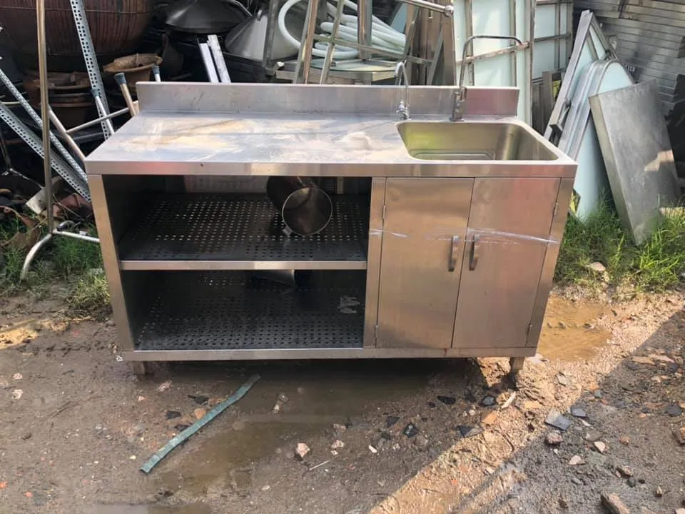 thanh lý tủ quầy inox 304
