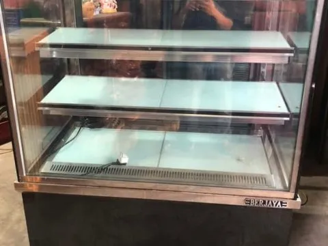 thu mua tủ bánh kem cũ