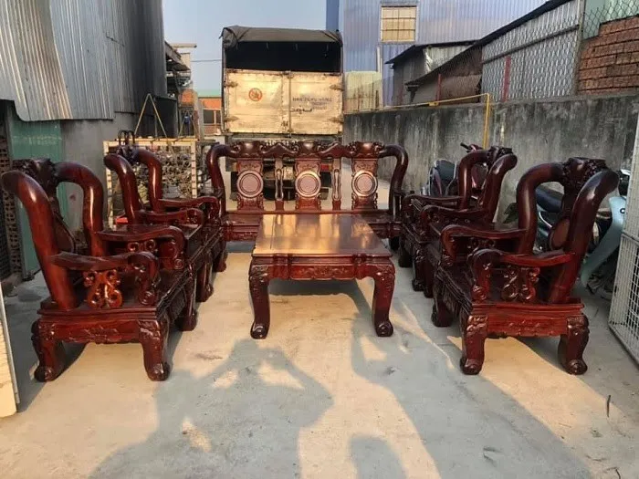 Bàn ghế gỗ mẫu mã đẹp luôn được thanh lý nhiều nhất Bàn ghế gỗ mẫu mã đẹp luôn được thanh lý nhiều nhất