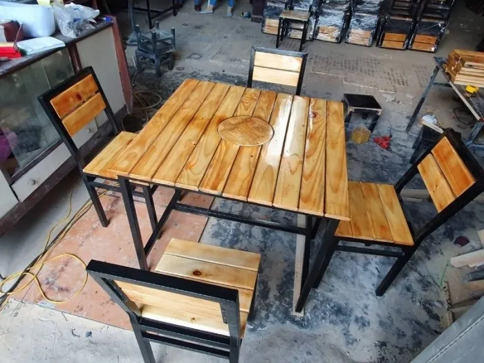 Thu mua bàn ghế thanh lý ở nhà hàng giá tốt