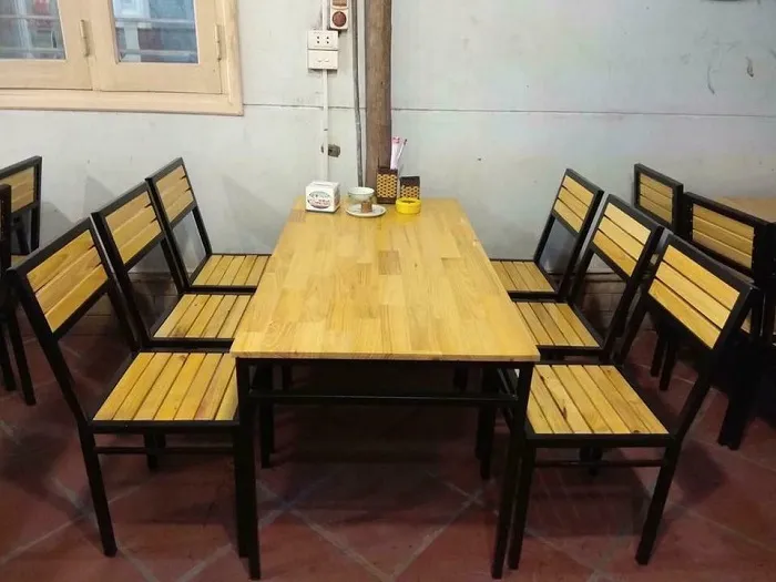 Thanh lý bàn ghế quán ăn nhanh chóng với giá tốt Thanh lý bàn ghế quán ăn nhanh chóng với giá tốt