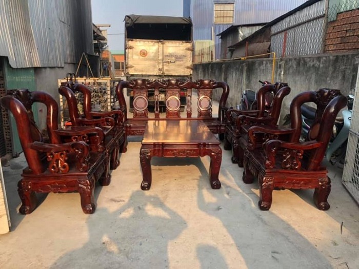 Hoài Lương - địa chỉ thanh lý bàn ghế gỗ kiểu xưa tốt nhất