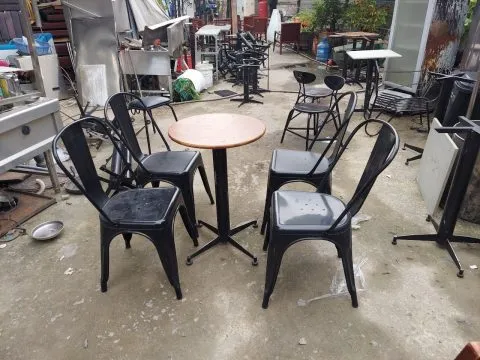 Thanh lý bàn ghế cafe sân vườn