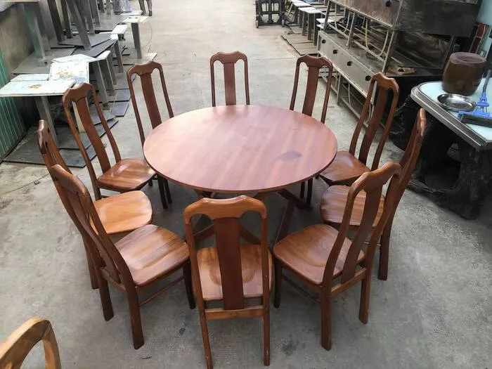Bàn ghế gỗ