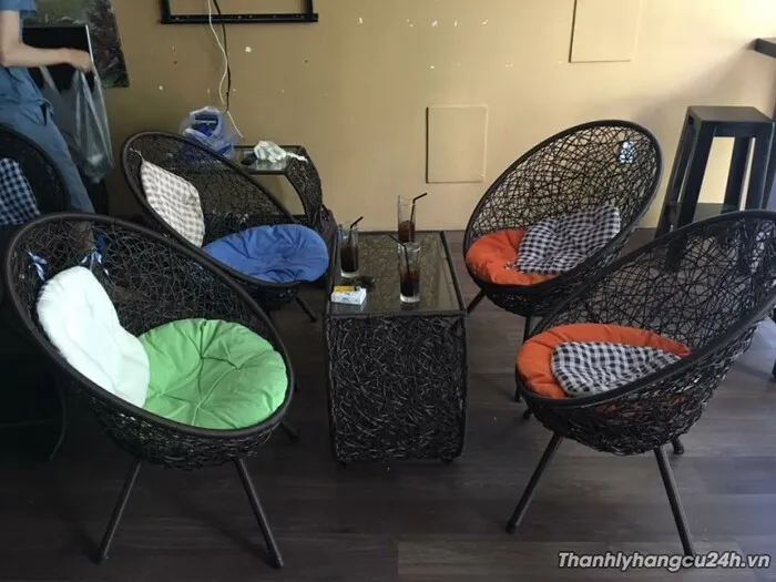 Nhu cầu mua thanh lý mẫu bàn ghế cafe
