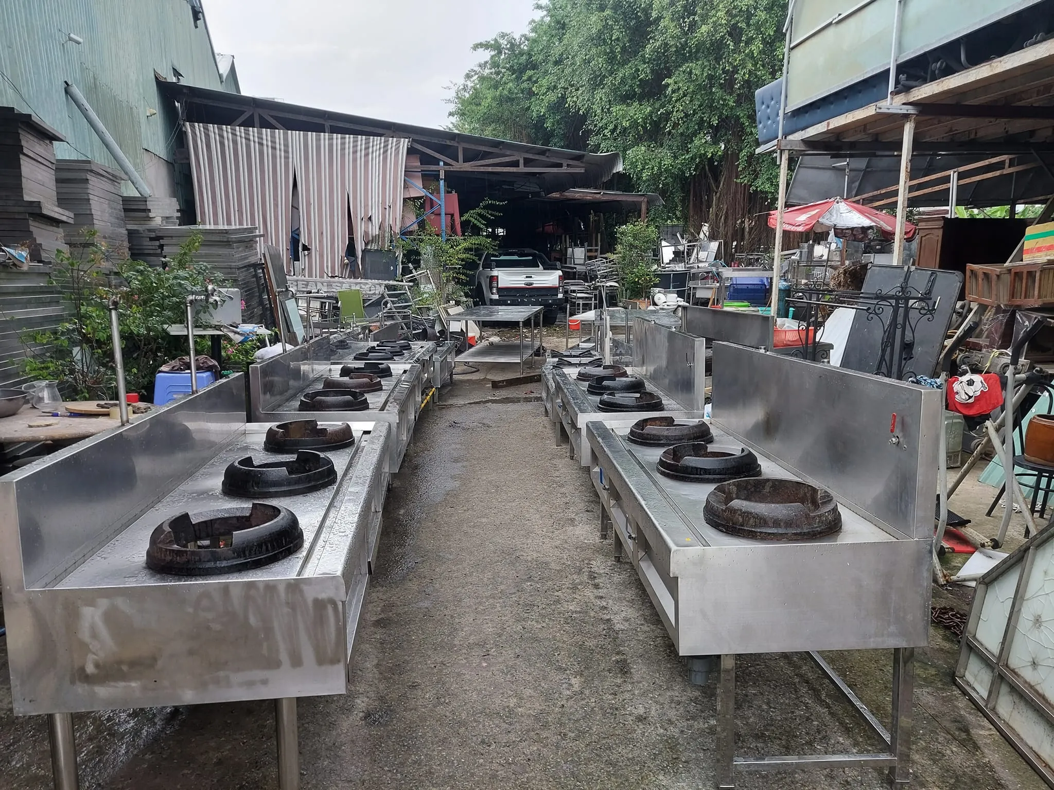thanh lý thiết bị bếp nhà hàng